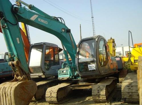挖掘機陷車，你需要了解以下方法